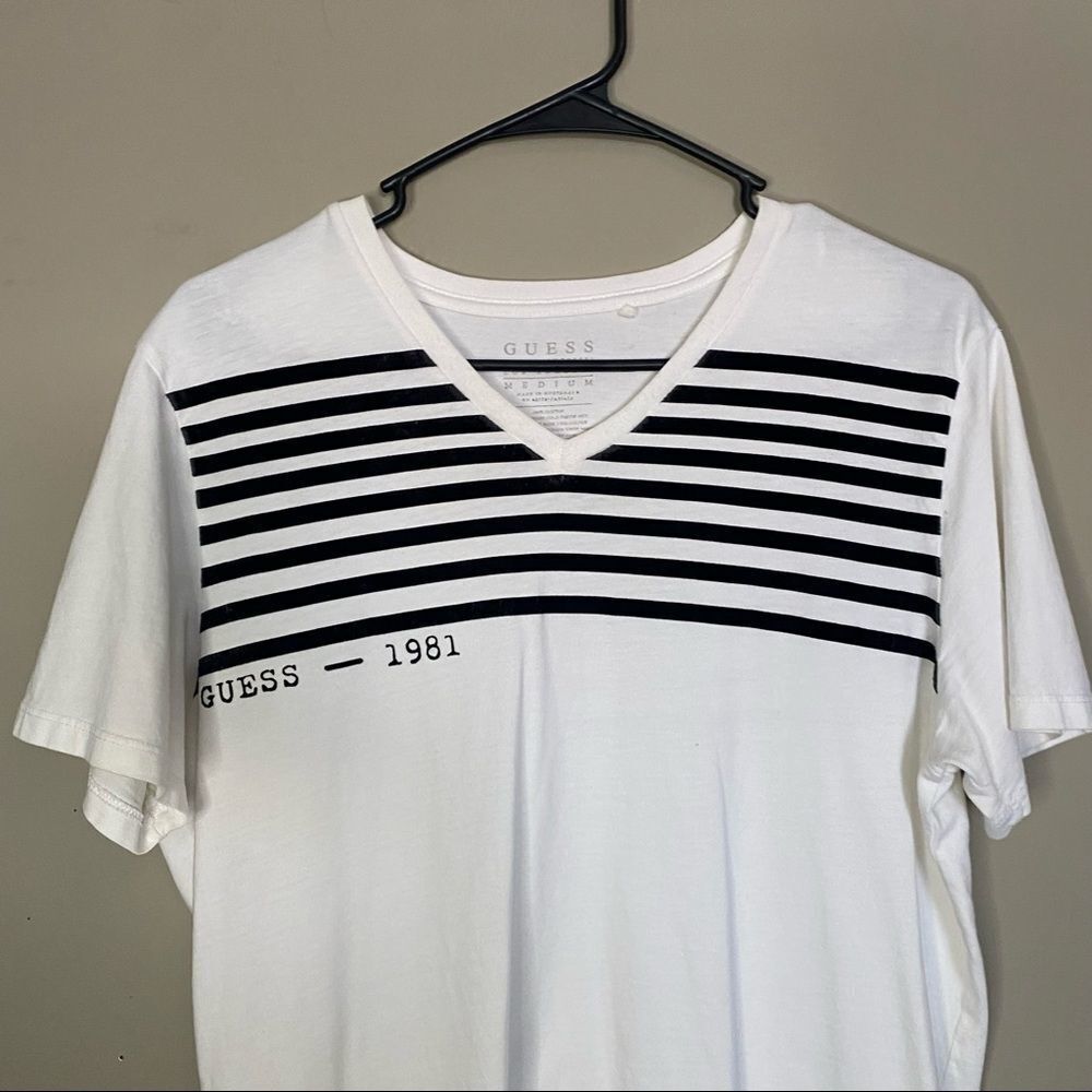 Men's guess black striped white t-Shirt - Picture 3 of 10